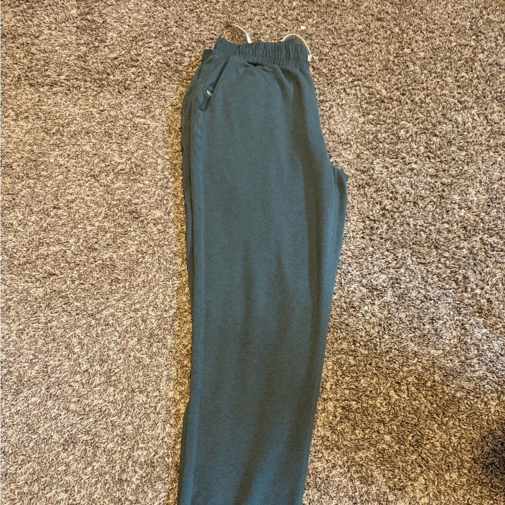 Vuori Ponto Performance Pants size large